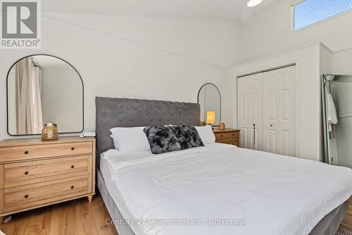 38 Grayview Drive, Grey Highlands, ON - Indoor Photo Showing Bedroom