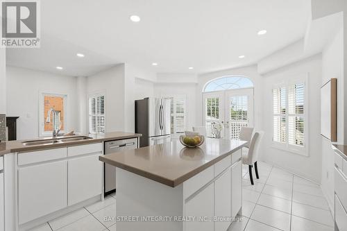 89 Promelia Court, Markham, ON - Indoor Photo Showing Kitchen With Double Sink