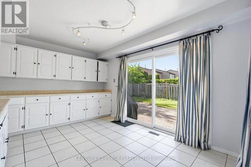 208 Conley Street, Vaughan, ON - Indoor Photo Showing Kitchen