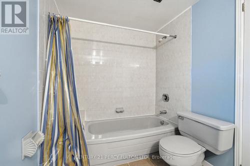 208 Conley Street, Vaughan, ON - Indoor Photo Showing Bathroom