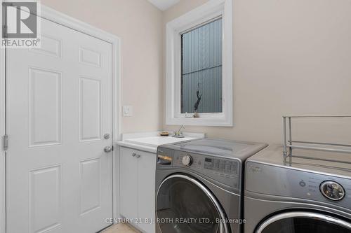 107 Allegra Drive, Wasaga Beach, ON - Indoor Photo Showing Laundry Room