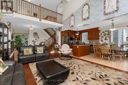 107 Allegra Drive, Wasaga Beach, ON - Indoor Photo Showing Other Room
