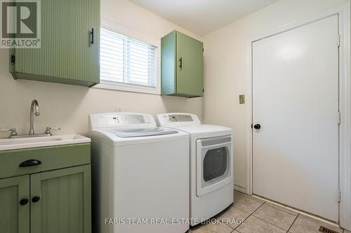 503 Grove Street E, Barrie, ON - Indoor Photo Showing Laundry Room
