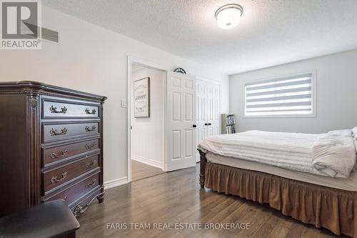 503 Grove Street E, Barrie, ON - Indoor Photo Showing Bedroom