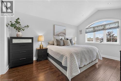 104 Udell Way, Grimsby, ON - Indoor Photo Showing Bedroom
