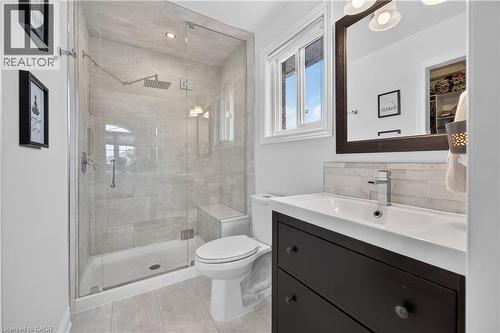 104 Udell Way, Grimsby, ON - Indoor Photo Showing Bathroom