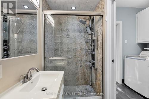188 Birkdale Road, Toronto, ON - Indoor Photo Showing Laundry Room