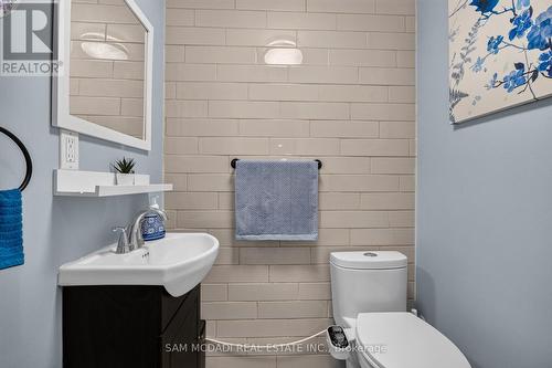 188 Birkdale Road, Toronto, ON - Indoor Photo Showing Bathroom