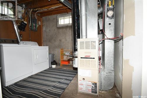 16 29Th Street E, Prince Albert, SK - Indoor Photo Showing Basement