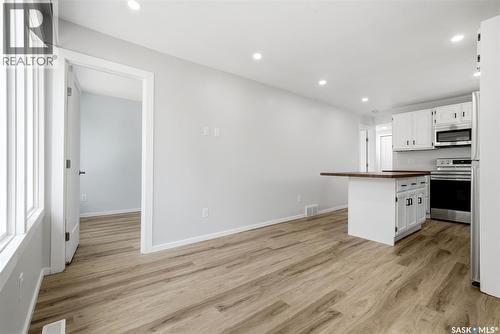 160 Osler Street, Regina, SK - Indoor Photo Showing Kitchen
