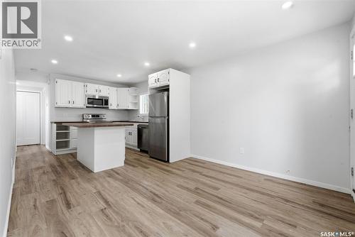 160 Osler Street, Regina, SK - Indoor Photo Showing Kitchen