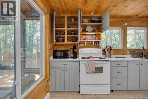 384 Elm Hill Road, Hampstead, NB - Indoor Photo Showing Kitchen