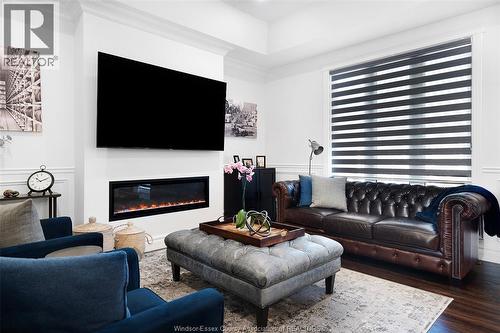450 Brunmar Crescent, Lakeshore, ON - Indoor Photo Showing Living Room With Fireplace