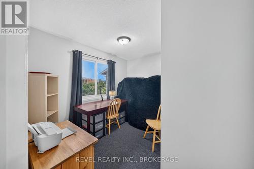 986 Killarney Crescent, Kingston (East Gardiners Rd), ON - Indoor