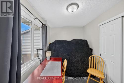 986 Killarney Crescent, Kingston (East Gardiners Rd), ON - Indoor