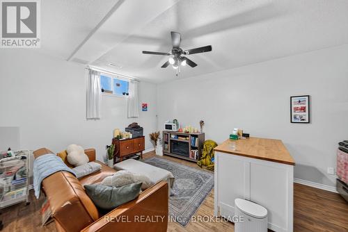 986 Killarney Crescent, Kingston (East Gardiners Rd), ON - Indoor