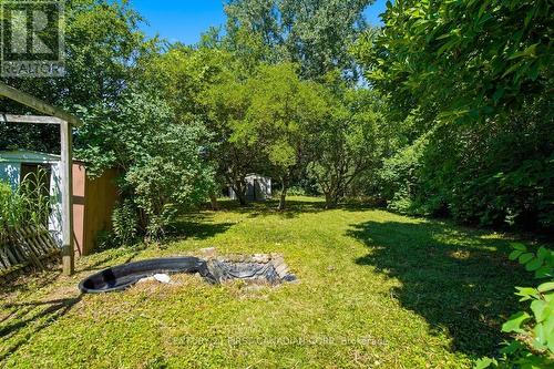 17 Edgemere Crescent, London South (South T), ON - Outdoor