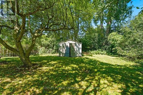 17 Edgemere Crescent, London South (South T), ON - Outdoor