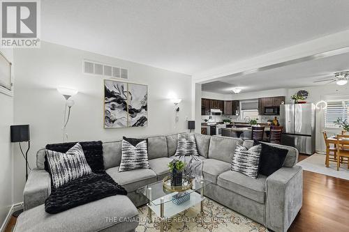 219 Picton Street E, Goderich (Goderich (Town)), ON - Indoor Photo Showing Living Room