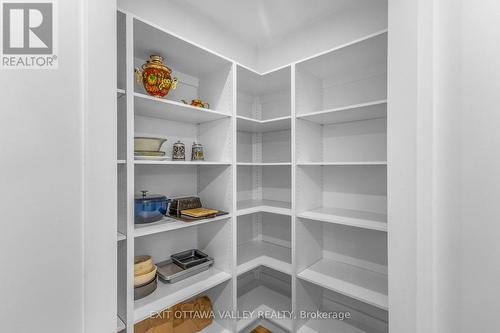 698 Mitchell Road, Madawaska Valley, ON - Indoor With Storage
