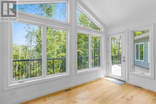698 Mitchell Road, Madawaska Valley, ON - Indoor Photo Showing Other Room