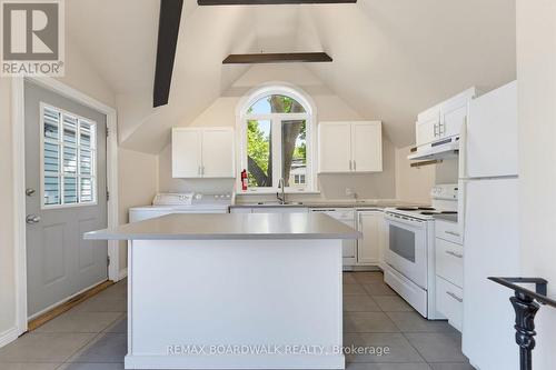 Kitchen  (Large unit) - 117 Percy Street, Ottawa, ON - Indoor Photo Showing Kitchen