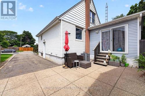 LOWER - 191 EAST 43RD STREET , Hamilton (Sunninghill), Ontario L8T 3C3 5