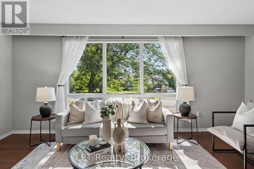 34 Oxtoby Lane, Uxbridge, ON - Indoor