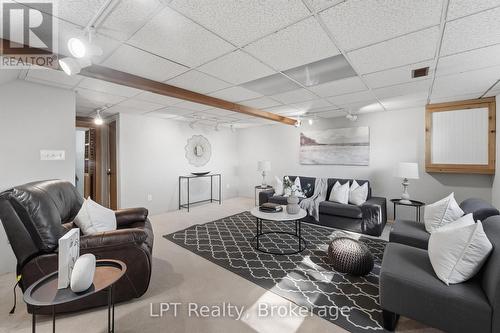 34 Oxtoby Lane, Uxbridge, ON - Indoor
