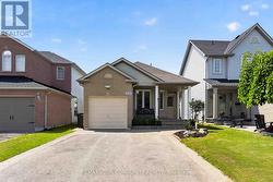 1038 GRANDLEA COURT  Oshawa, ON L1K 2N1
