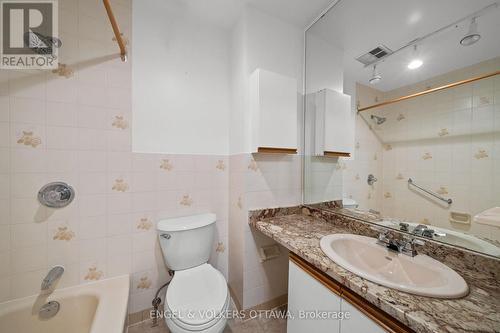 104 - 2019 Carling Avenue, Ottawa, ON - Indoor Photo Showing Bathroom