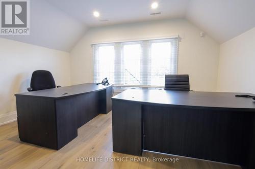 20 Elgin Street E, Oshawa, ON 