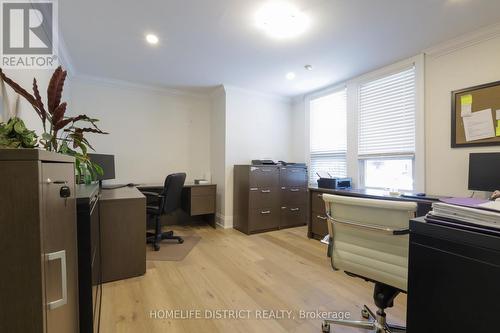 20 Elgin Street E, Oshawa, ON 