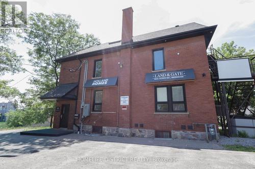 20 Elgin Street E, Oshawa, ON 