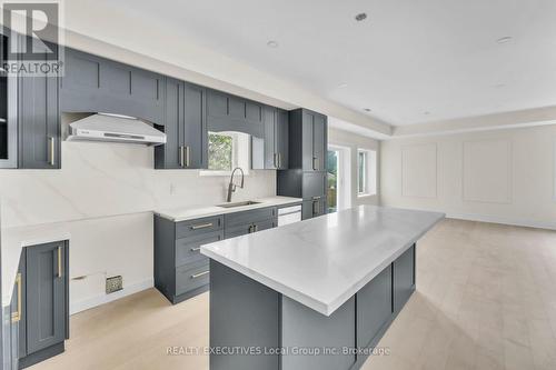 29 Shallot Crescent, North Bay (Birchaven), ON - Indoor Photo Showing Kitchen