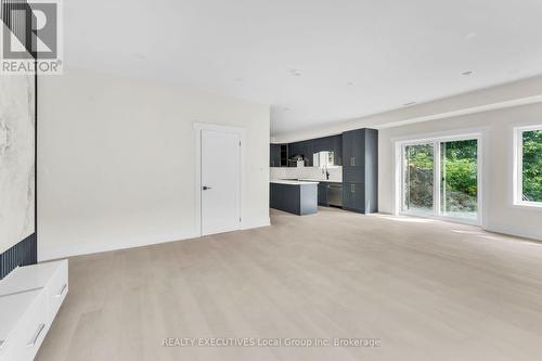 29 Shallot Crescent, North Bay (Birchaven), ON - Indoor