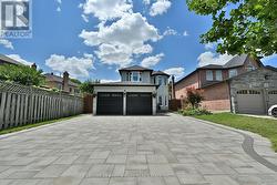 8 MAJOR ELLIOT COURT  Markham, ON L3R 9C3