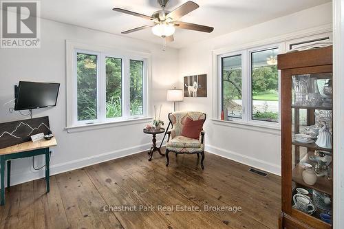 114 Clark Street, Blue Mountains, ON - Indoor