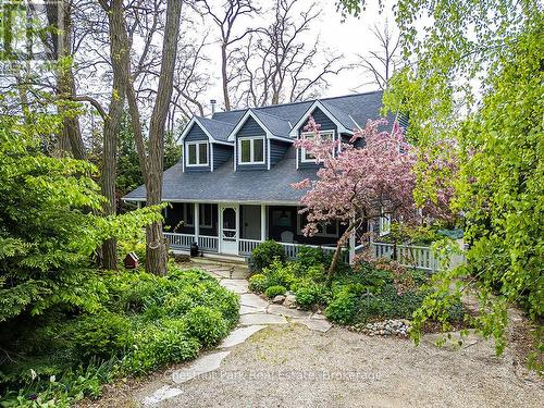 Screened in front porch - 114 Clark Street, Blue Mountains, ON - Outdoor