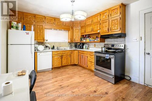 305 Maple Street N, Timmins, ON - Indoor Photo Showing Kitchen With Double Sink
