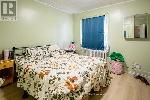 305 Maple Street N, Timmins, ON - Indoor Photo Showing Bedroom
