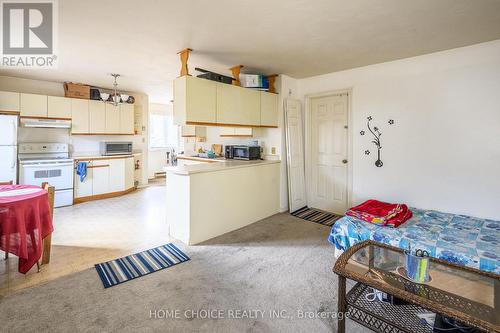305 Maple Street N, Timmins, ON - Indoor Photo Showing Kitchen