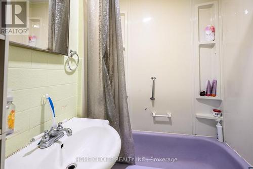 305 Maple Street N, Timmins, ON - Indoor Photo Showing Bathroom