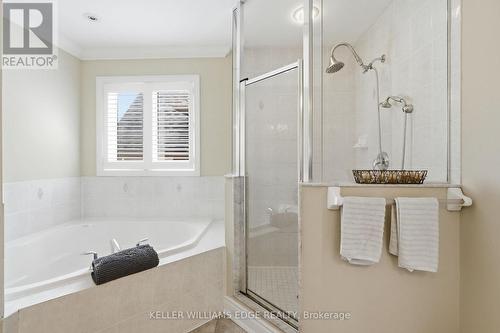 3256 Raspberry Bush Trail, Oakville, ON - Indoor Photo Showing Bathroom