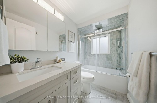 1013 Albacore Manor, Pickering, ON - Indoor Photo Showing Bathroom