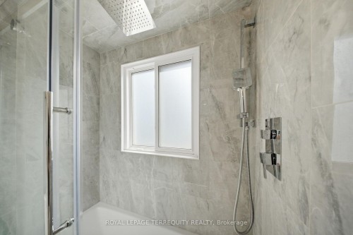 1013 Albacore Manor, Pickering, ON - Indoor Photo Showing Bathroom