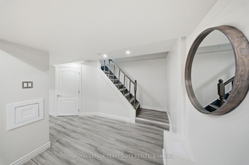 1013 Albacore Manor, Pickering, ON - Indoor Photo Showing Other Room