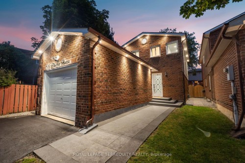 1013 Albacore Manor, Pickering, ON - Outdoor
