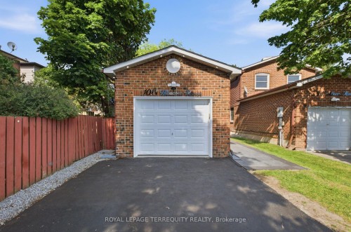 1013 Albacore Manor, Pickering, ON - Outdoor
