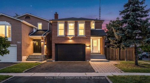 784 Galloway Crescent, Mississauga, ON - Outdoor With Facade